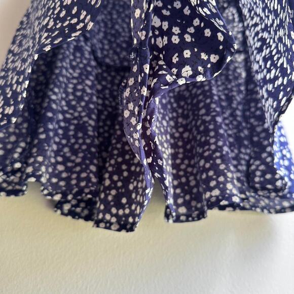 Navy Blue White Floral Mini Romper Dress Adjustable Straps
Women’s medium - Picture 5 of 8